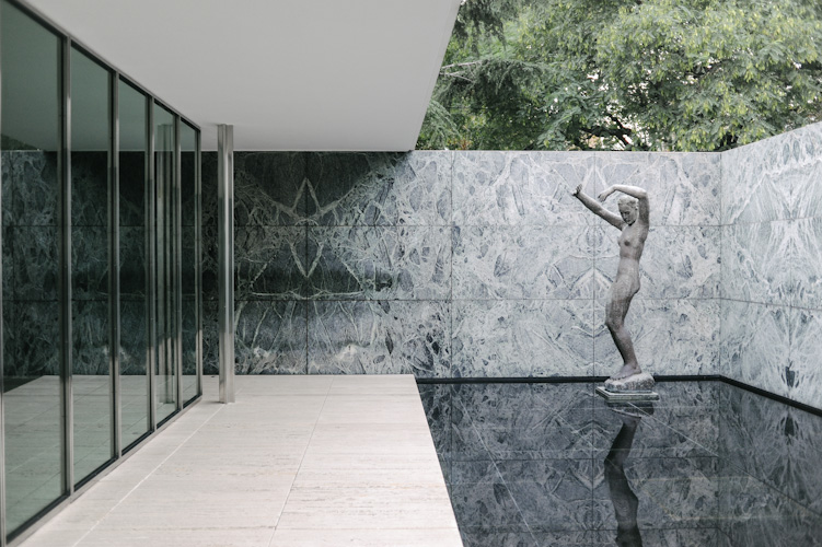 Barcelona Pavillon Mies van der Rohe
